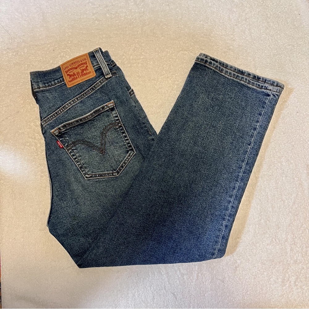 Levi’s high waisted wide leg ribcage jeans